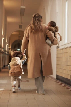 Jollein Boucle Biscuit Rugtasje 057-591-66067 -Baby Wereld Verkoop jollein boucle rugtasje 1 1