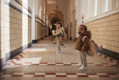 Jollein Boucle Biscuit Rugtasje 057-591-66067 -Baby Wereld Verkoop jollein boucle rugtasje 2 1