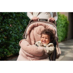 Jollein Biscuit Buggy/Wandelwagen Voetenzak 025-800-00103 -Baby Wereld Verkoop jollein biscuit buggywandelwagen voetenzak 025 800 00103 .9