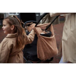 Jollein Boucle Naturel Luiertas 027-819-66060 -Baby Wereld Verkoop jollein boucle biscuit luiertas 027 819 66067 lifestyle