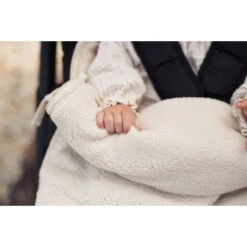 Jollein Grain Knit Oatmeal 3/5 Punts 0-9 Maanden Autostoel Voetenzak 025-811-67047 -Baby Wereld Verkoop jollein grain knit oatmeal 0 9 maanden autostoel voetenzak 025 811 67047 2