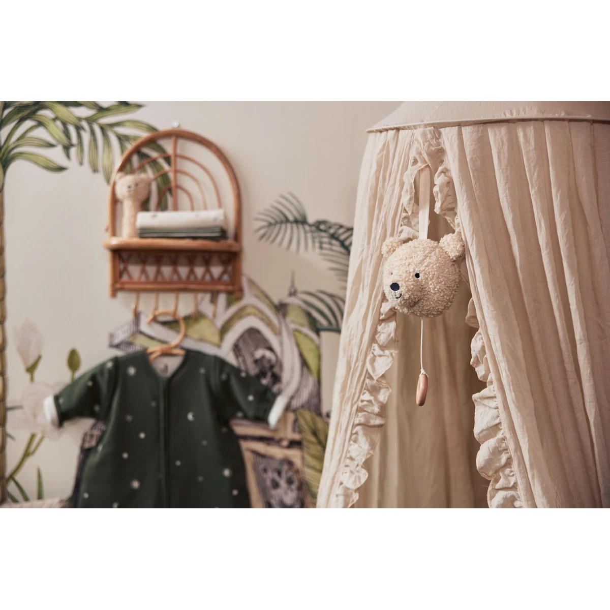 Jollein Vintage Ruffle Nougat 245 Cm Klamboe 002-005-66081 6 Jollein Vintage Ruffle Nougat 245 Cm Klamboe 002-005-66081 - Afbeelding 4