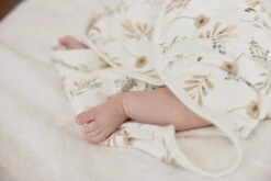 Jollein Wild Flowers 75 X 75 Cm Badcape 534-836-66098 18 Jollein Wild Flowers 75 X 75 Cm Badcape 534-836-66098 -Baby Wereld Verkoop jollein wild flowers 75 x 75 cm badcape 534 836 66098 8